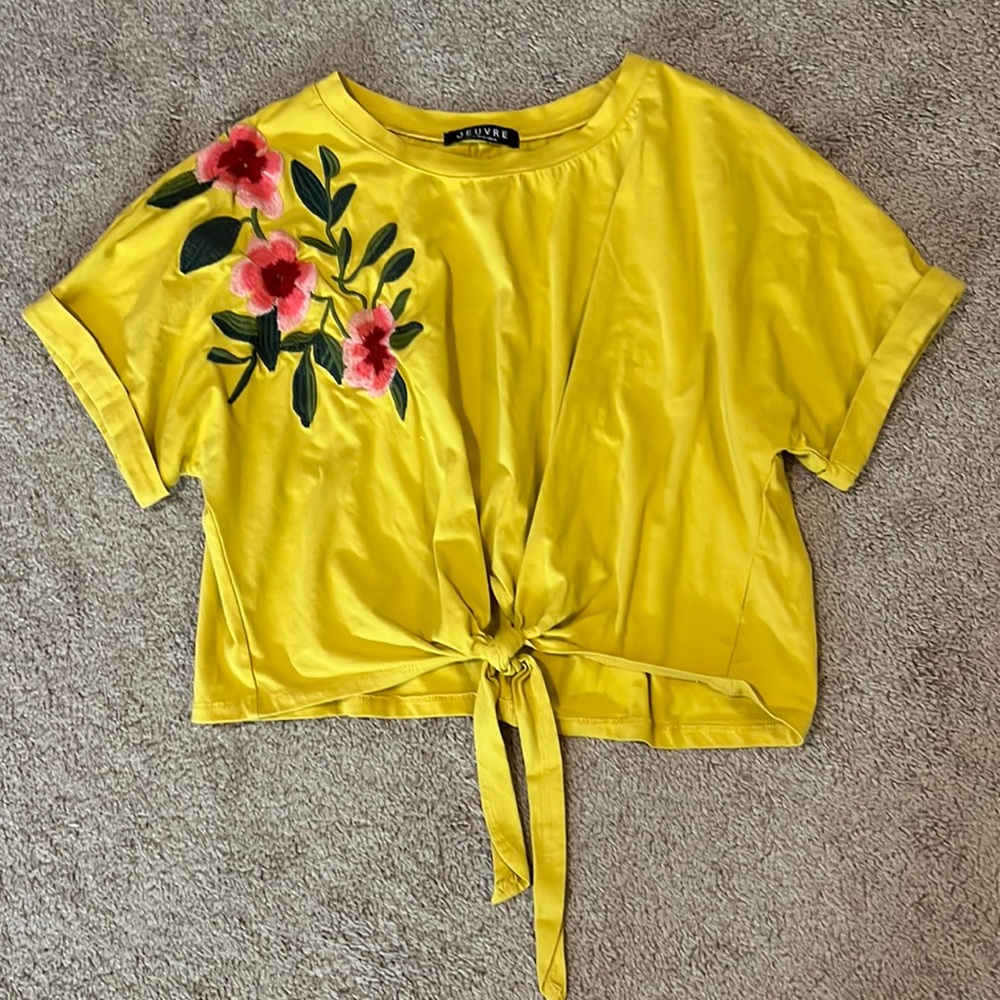 JEUVRE Mustard Yellow shirt with embroidered flowers
